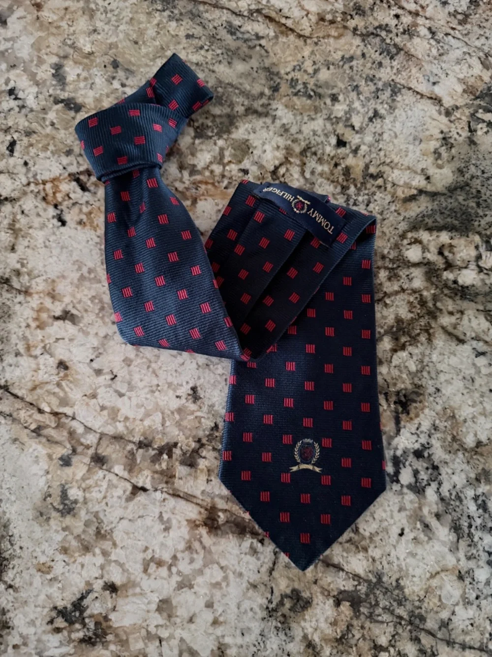 5 for $15 🌸 TOMMY HILFIGER | Navy/Red 100% Silk Tie with Hilfiger Crest for Men